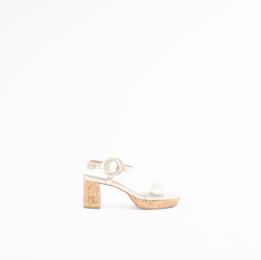 Sandals BERNARDO | Candace | Champagne