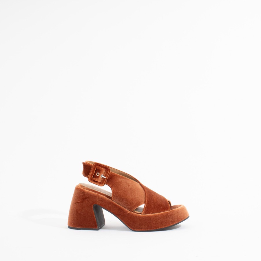 Pumps GANNI | Retro Helled Platform | Caramel Velvet