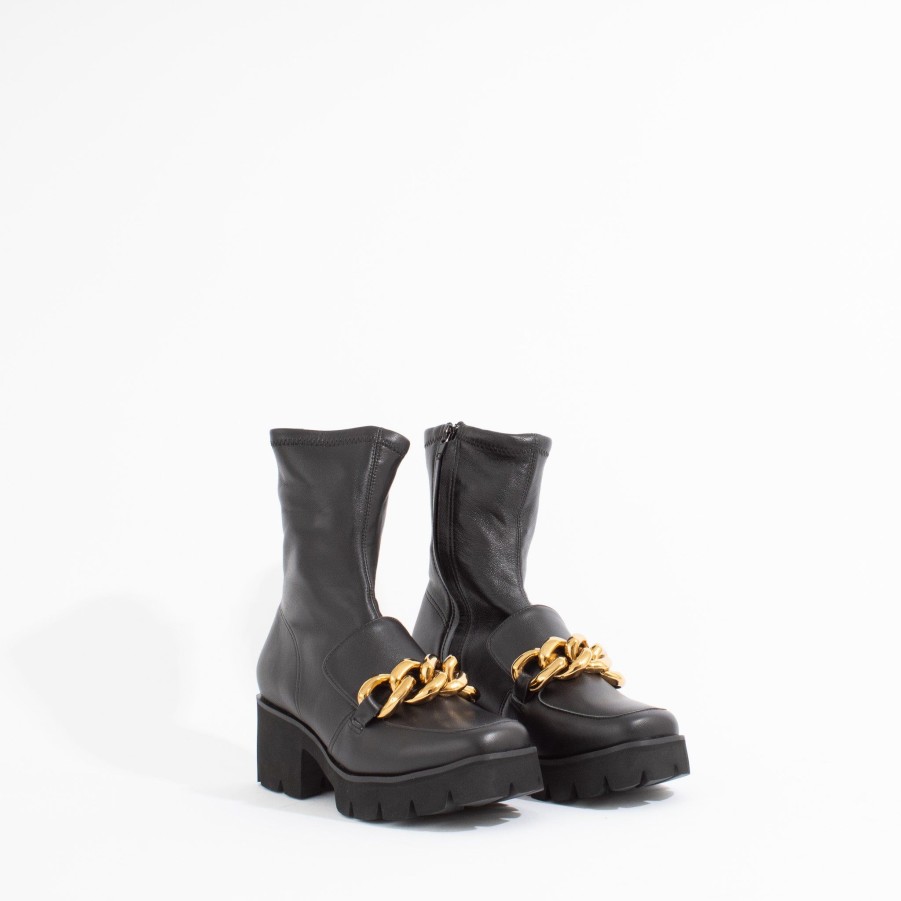 Boots & Booties ALL BLACK | Chunk Links Lugg Bootie | Black