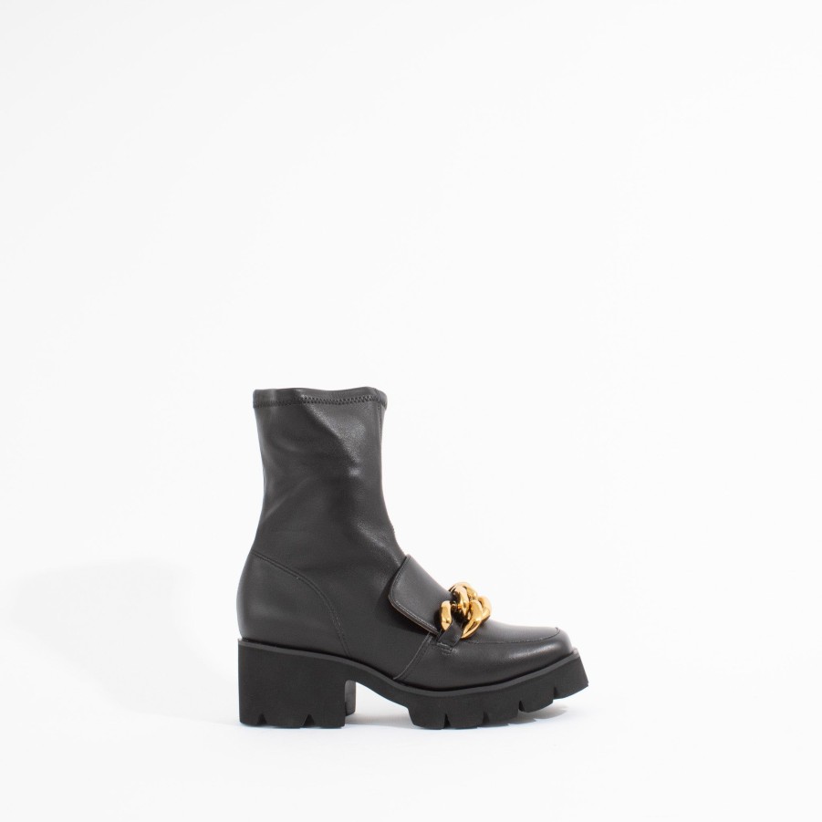 Boots & Booties ALL BLACK | Chunk Links Lugg Bootie | Black