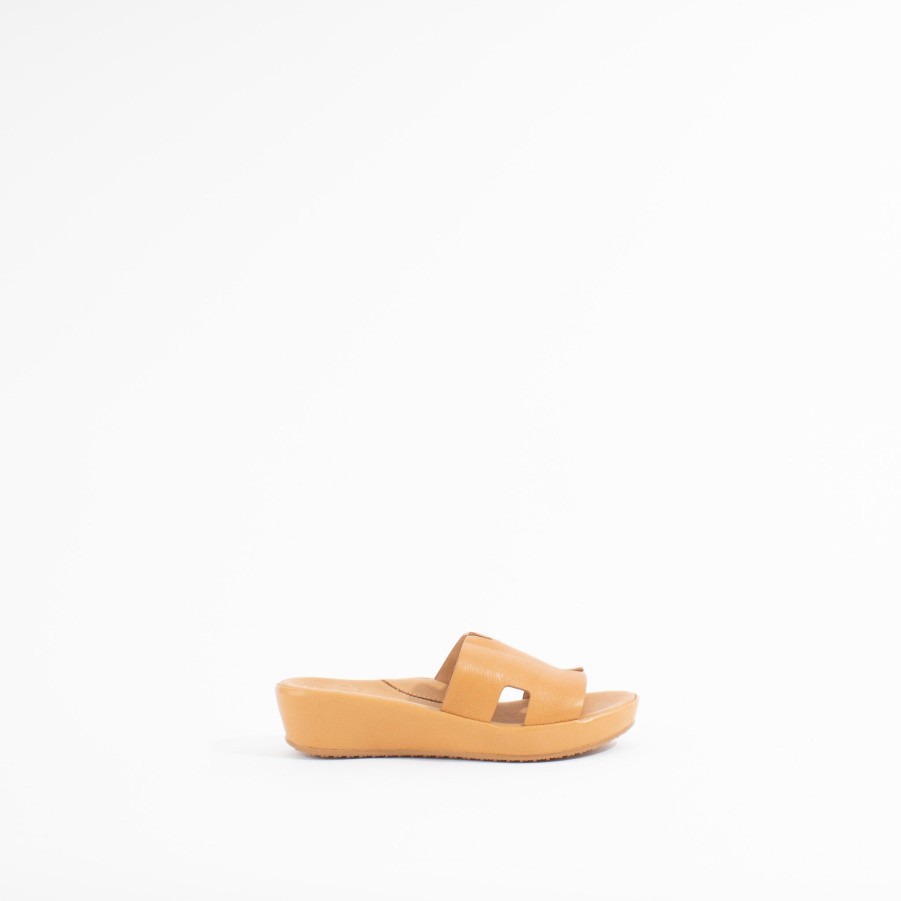 Flats L'AMOUR DES PIEDS | Catiana | Lioness Lamb