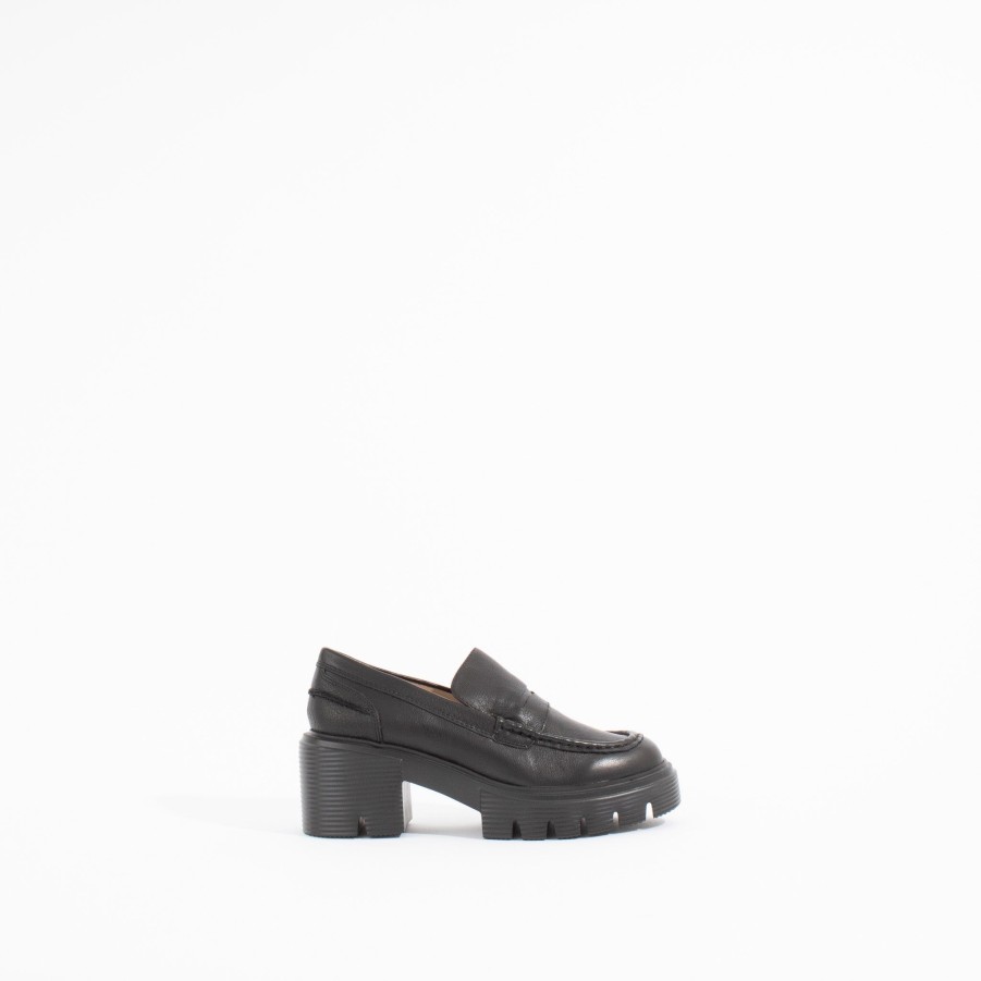 Loafers SILENT D | Silvia | Black