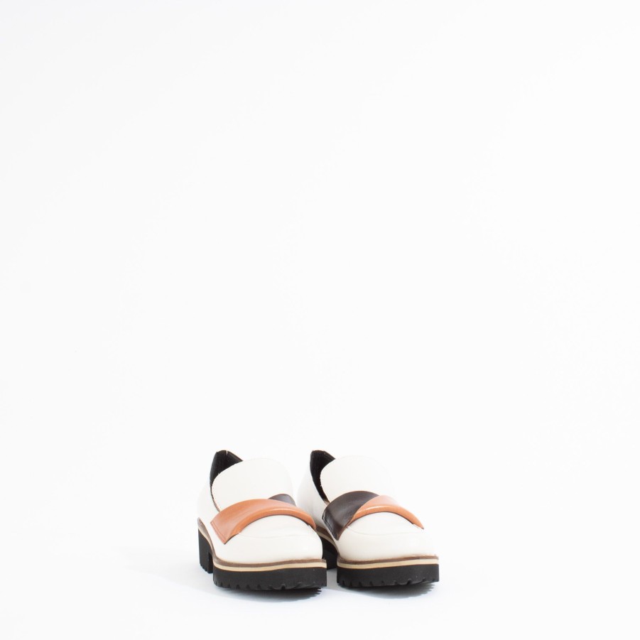 Loafers ALL BLACK | Flatsash Lugg | White/Orange