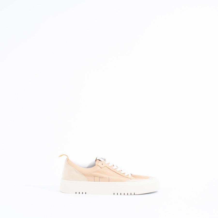 Sneakers ONCEPT | London | Latte