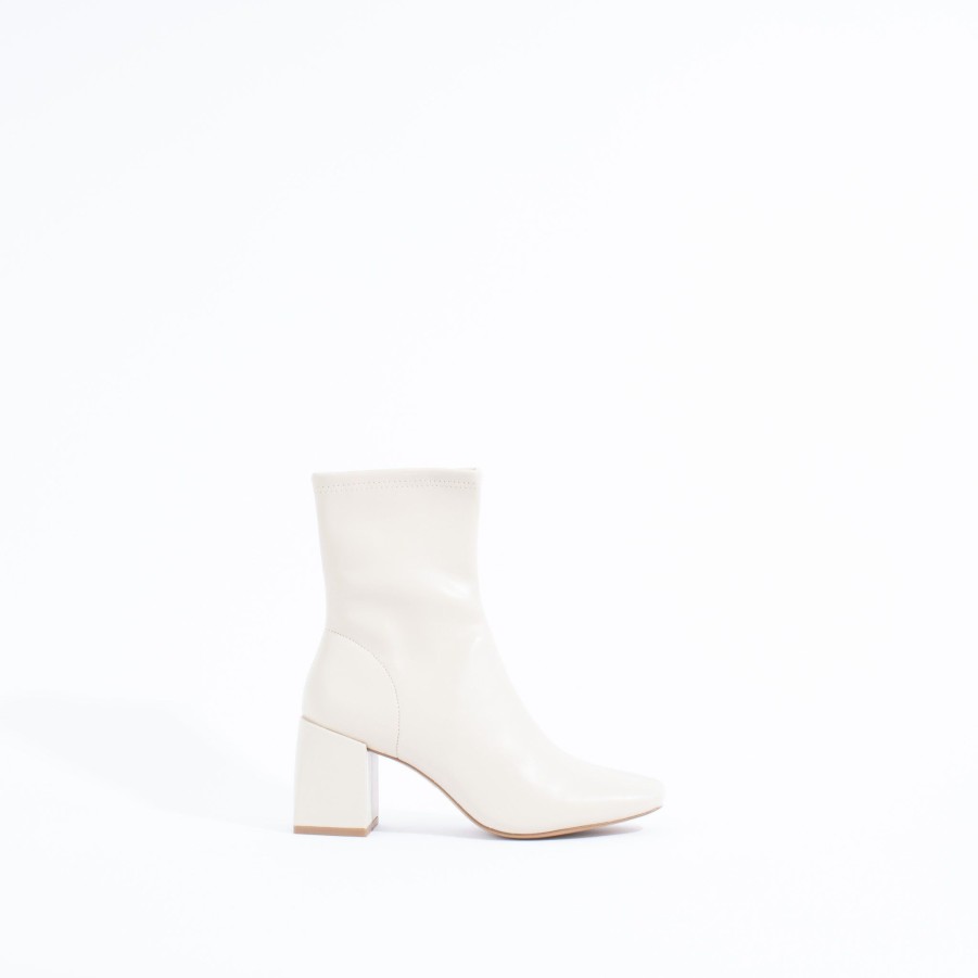 Boots & Booties SILENT D | Carina | Oatmilk